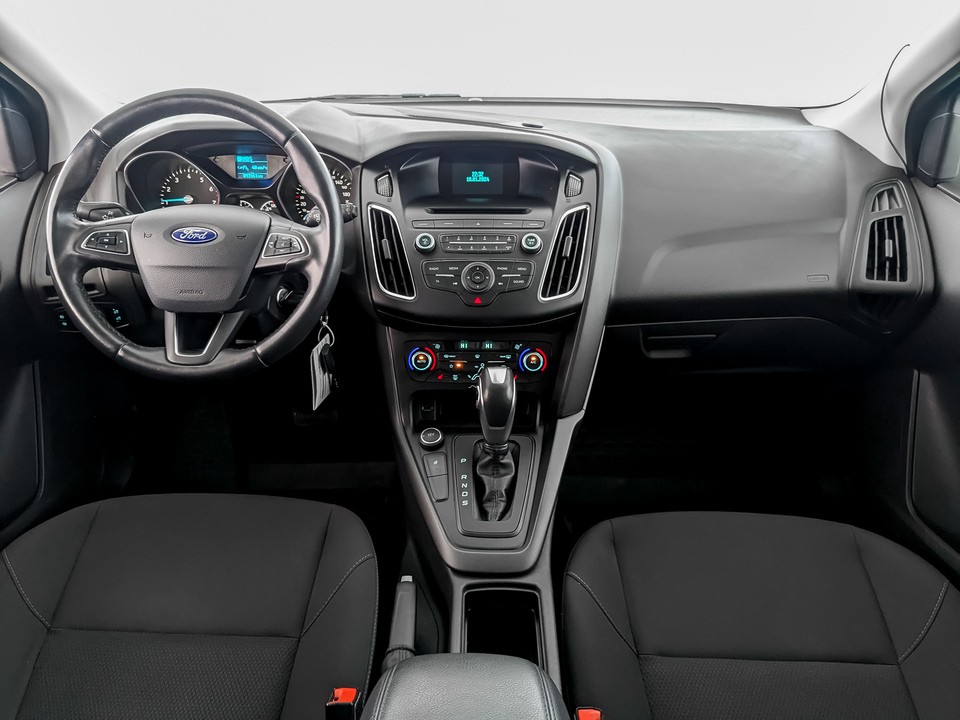 Ford Focus белый, 2015, 93 024 км