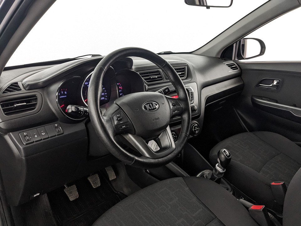 Kia Rio Серый, 2013, 141 555 км