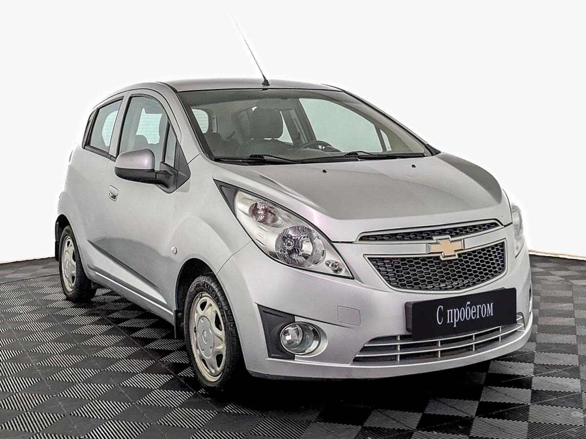 Chevrolet Spark Серебряный, 2013, 107 830 км