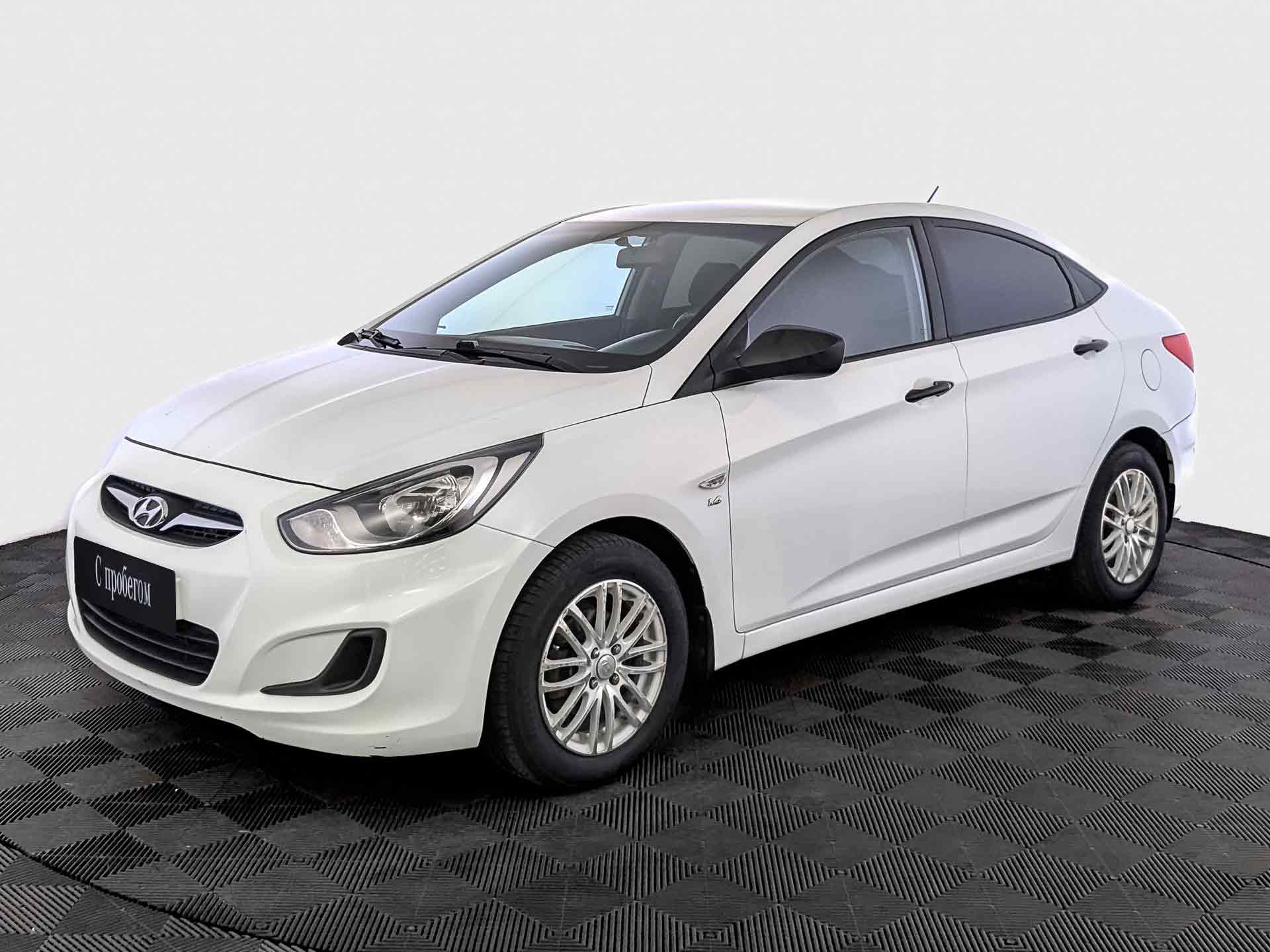 Hyundai Solaris Белый, 2014, 136 288 км