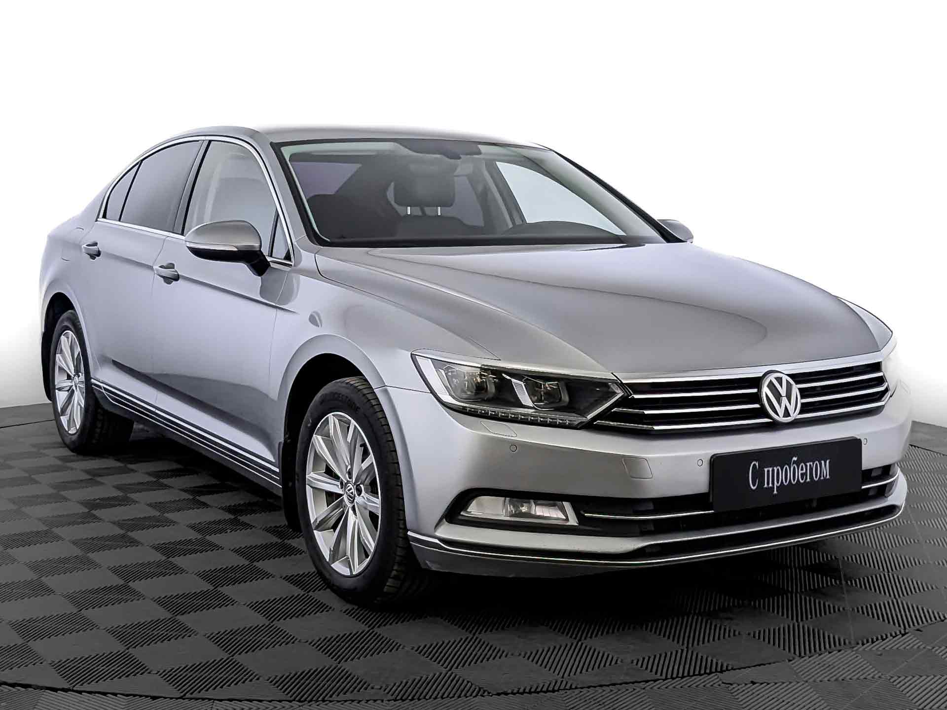 Volkswagen Passat Серый, 2018, 125 015 км