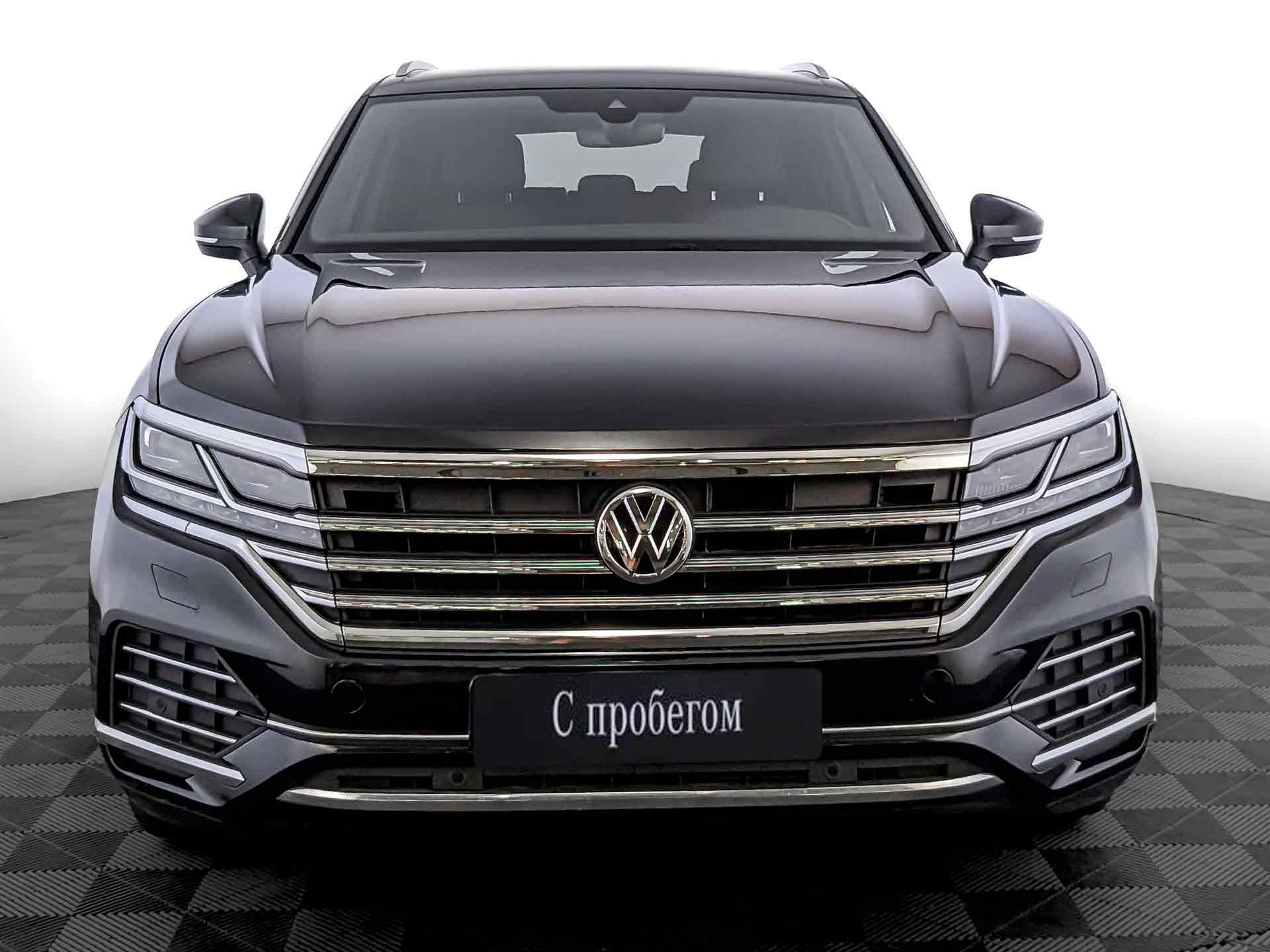 Volkswagen Touareg Черный, 2019, 107 513 км