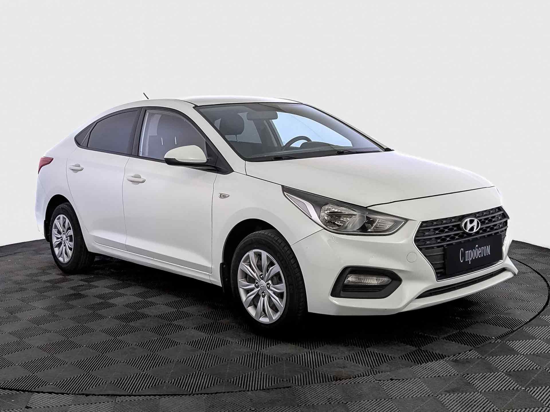 Hyundai Solaris Белый, 2018, 96 449 км