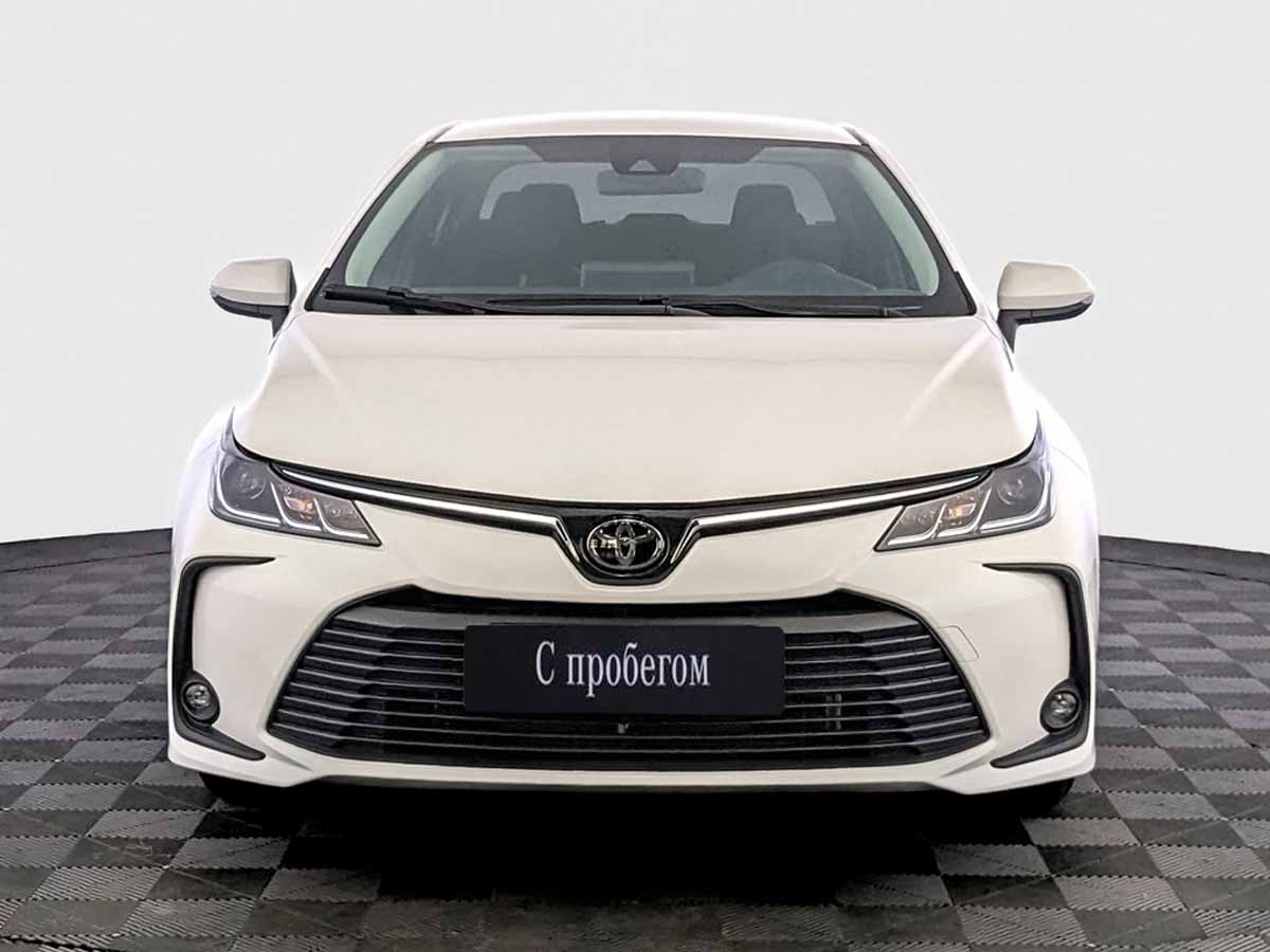 Toyota Corolla Белый, 2022, 11 800 км